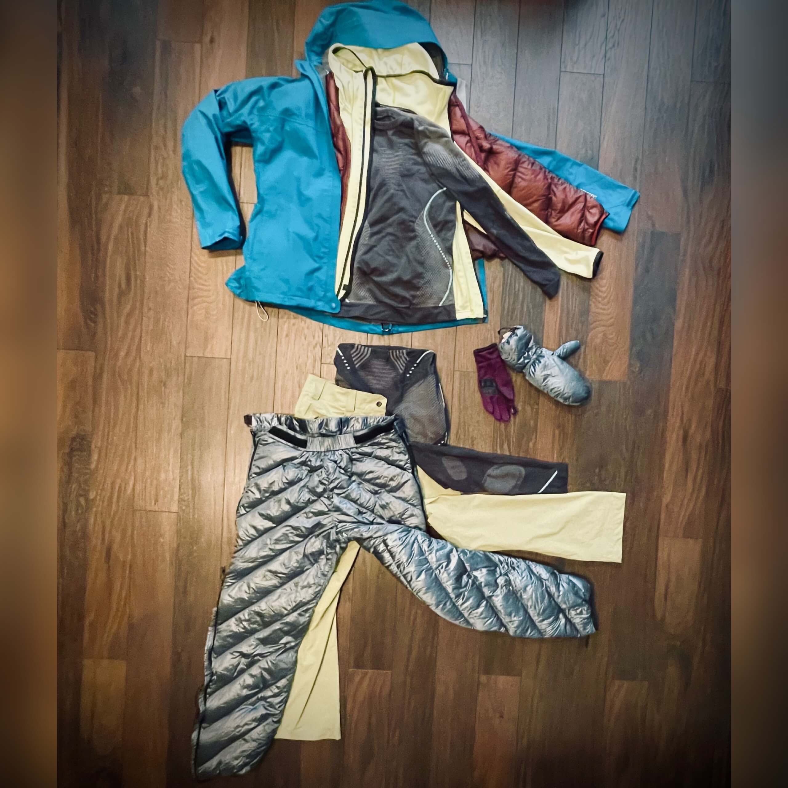 Одяг для гір: Як одягнутися в похід або сходження у все українське? 2 C58177AD CAC1 4F5F B42E 39EE96ECECCE scaled