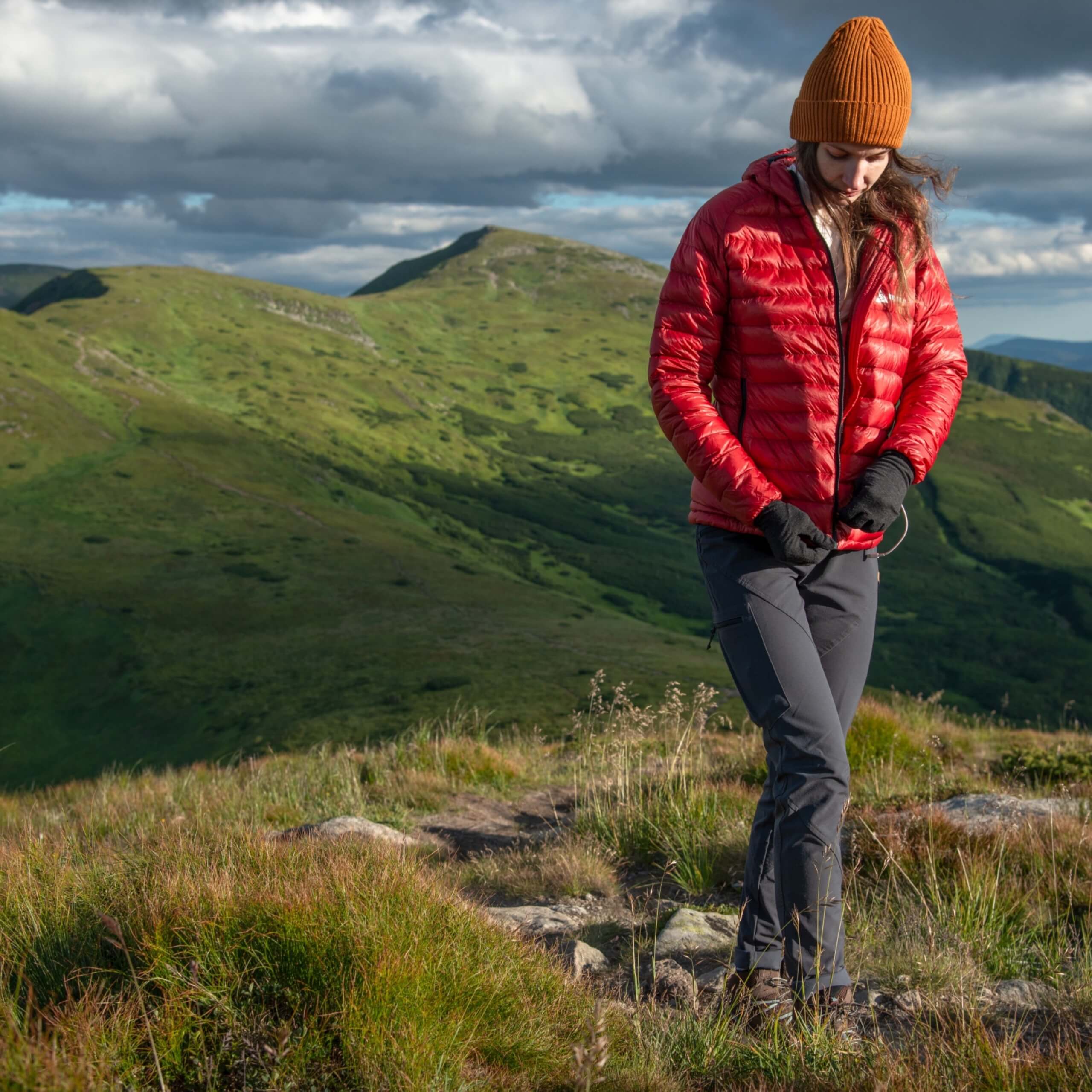 Одяг для гір: Як одягнутися в похід або сходження у все українське? 13 EAC1C7E4 7C87 427A 8936 F41472EFF8F3 scaled