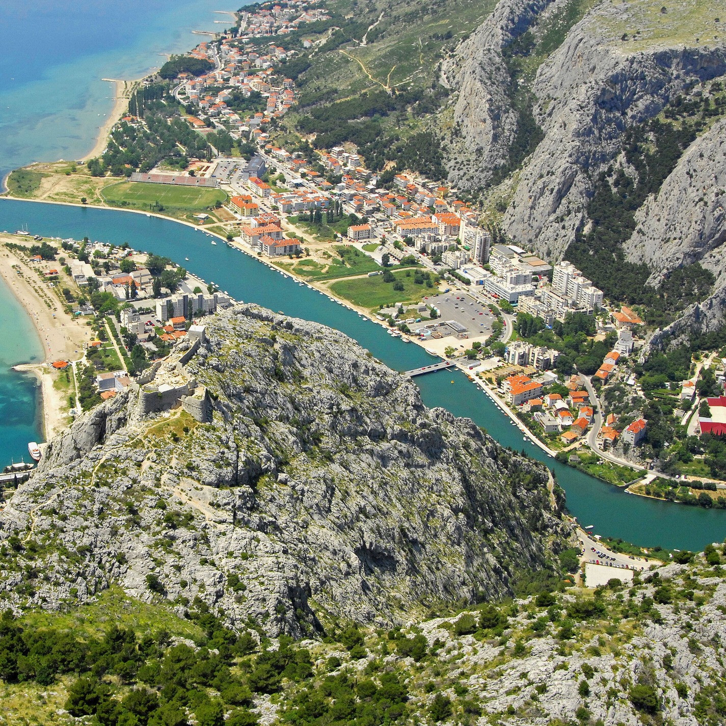 9375287edc81edad72cf58d45f72e691a2842cf11b58f717db820bf595e200ed 2