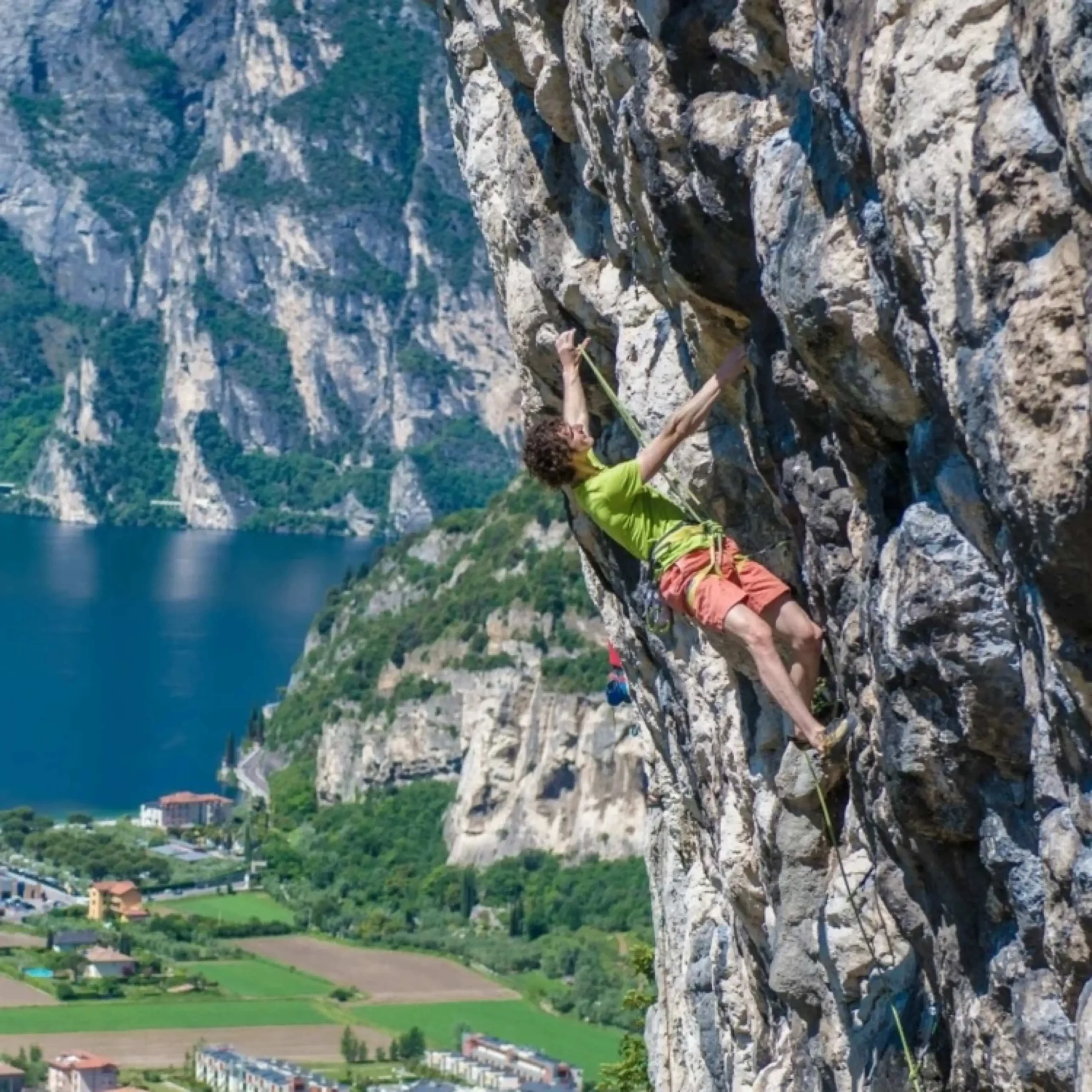 CA51F6AA 7F4E 4E22 81D1 D492DC7A6A6D scaled